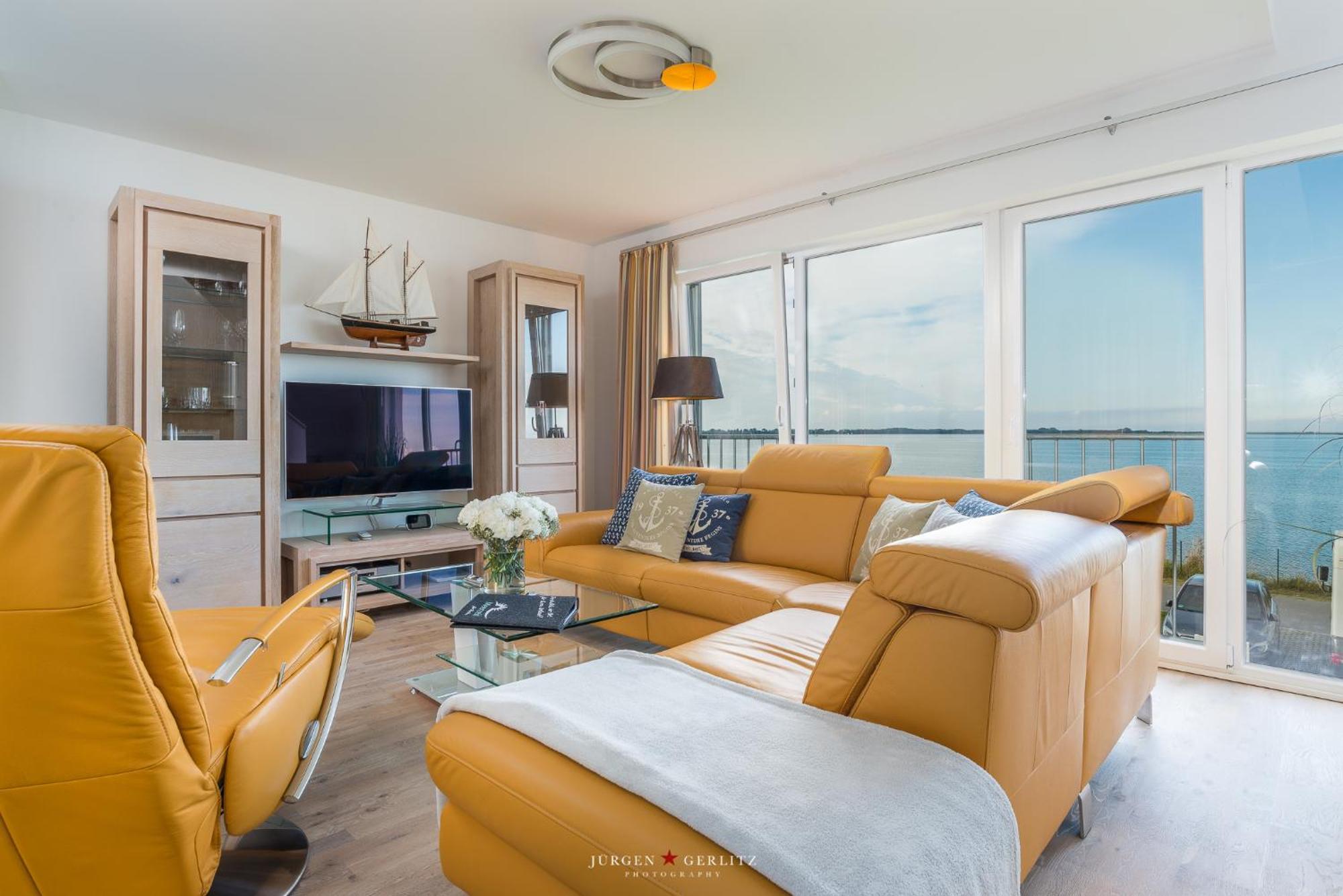 Quarterdeck Apartment *